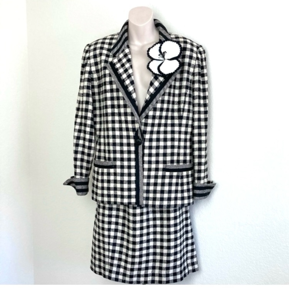Christian Dior Silk Houndstooth Vintage 1980’s Skirt Suit Set